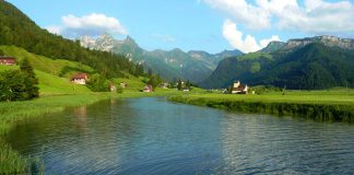 Vùng Jungfrau tiên cảnh trần gian cho du khách du lịch Thụy Sĩ
